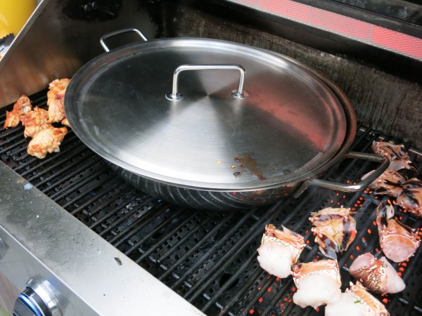 chicken:lobster on grill