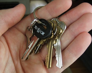 Keychain-without-car-keys